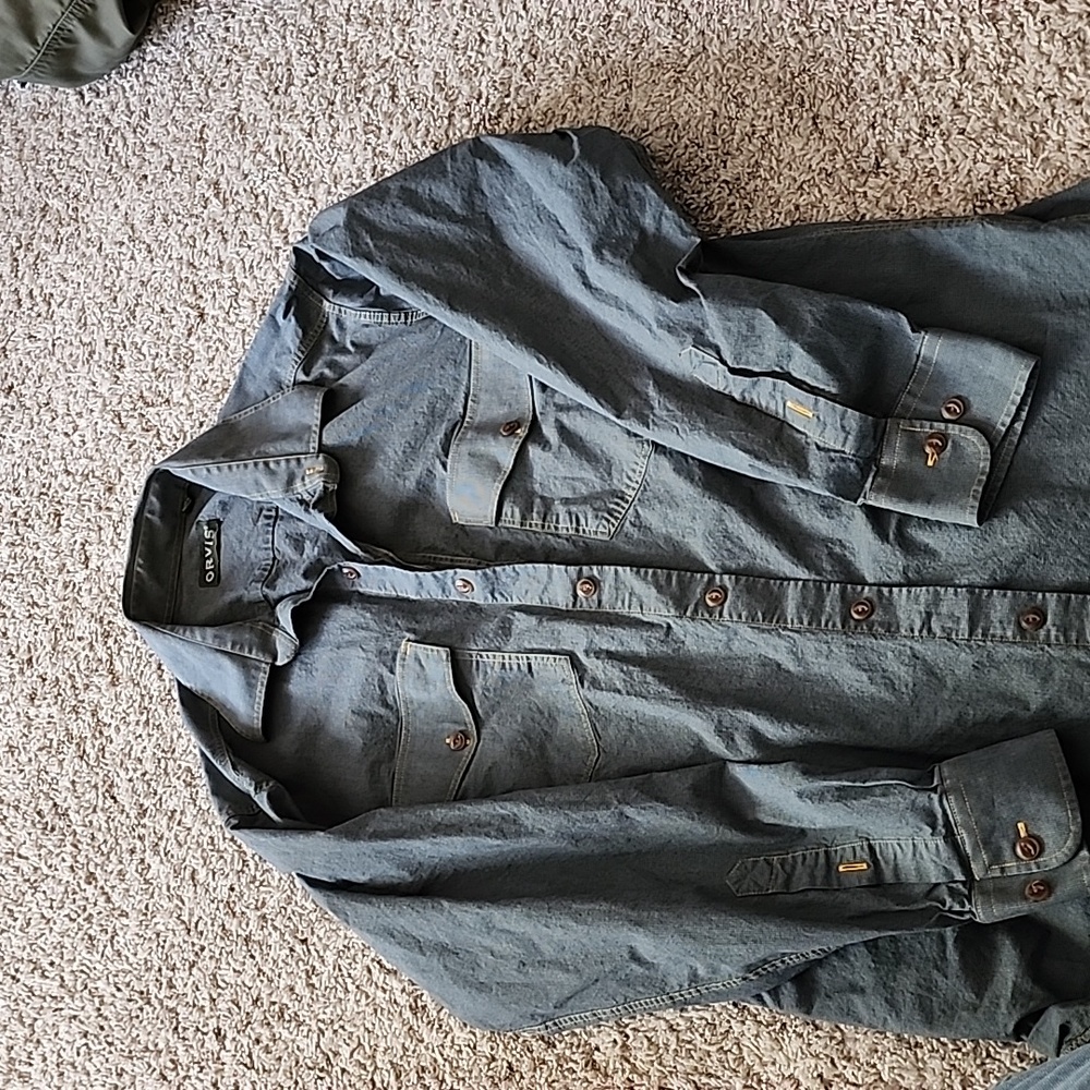 Orvis button up size med